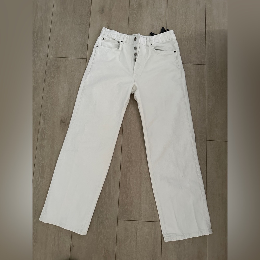 ZARA white jeans!!😍